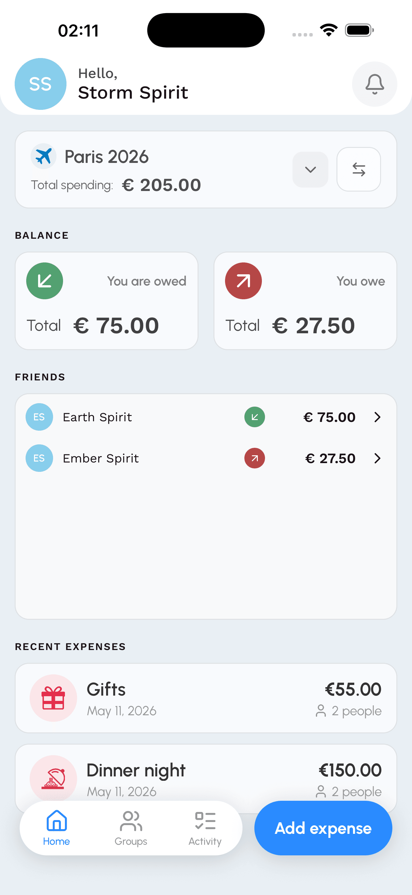 Splitap home screen showing group balances, shared expenses, and recent activity